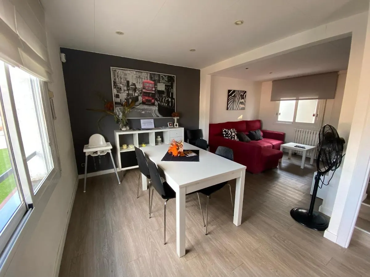 Can Costa Olot Apartment